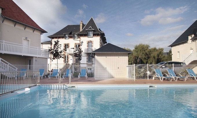 Cabourg House | Cozy Oceanfront Escape at Odalys Résidence Les Dunettes