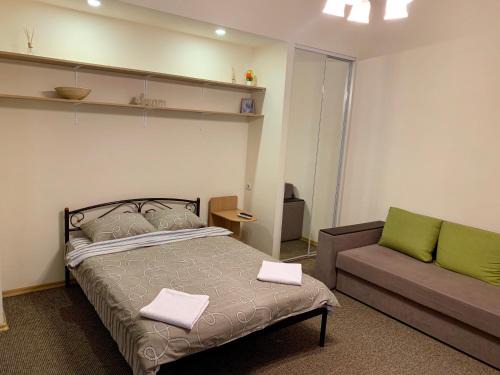 Khreshchatyy Yar Apartment | Cozy Odnokomnatnaya Studio - Guest Rated 9.5/10