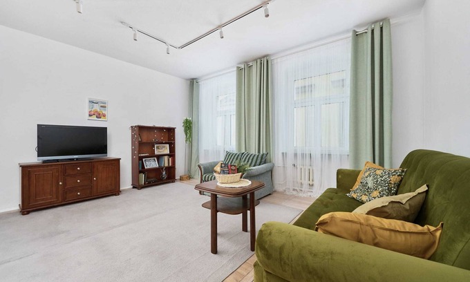 Wroclaw Old Town Apartment | Prime Location in Old Town: 2 Bedrooms with Breakfast