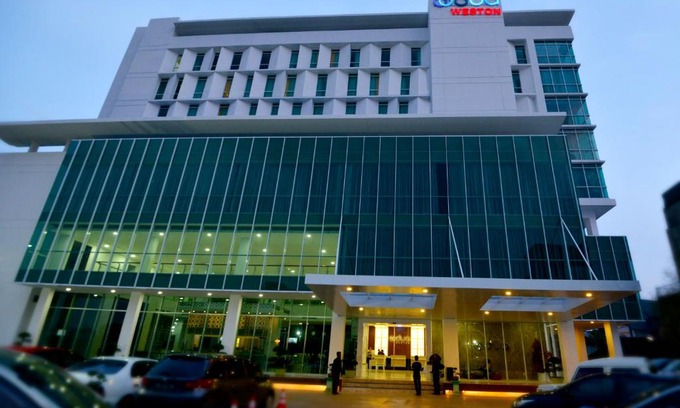 Jambi Hotel | Budget-Friendly Stay at Odua Weston Jambi with Breakfast