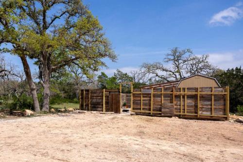 Wimberley House | Off-Grid Luxurious Tiny Cabin with Incredible Outdoor and Indoor in Texas