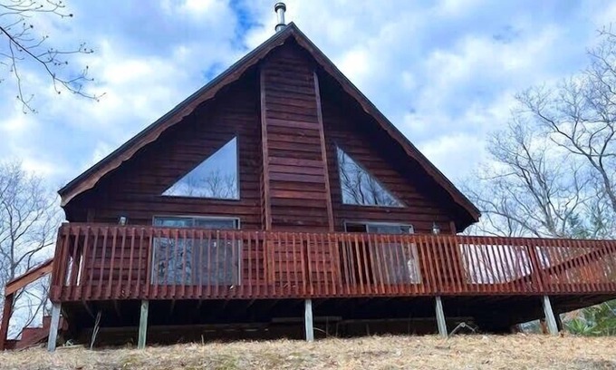 Manistee Cabin | Eco-Friendly Solar Cabin Retreat by Manistee River