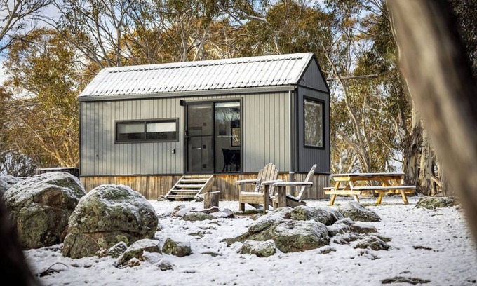 Moonbah Cabin | Exceptional Off-Grid Tiny House at Big Yard Escapes