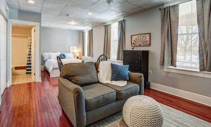 Bausman Apartment | Convenient Parking & Kitchen Amenities in Quiet Complex