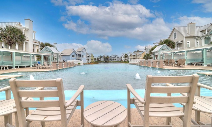 Cinnamon Shore Cottage | Off the Clock 230 RO B2