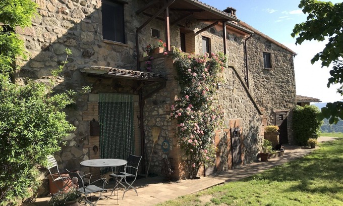 Castiglione in Teverina House | Relax at Casa Erika: Guest Rated 10/10 with Spa & Scenic Views