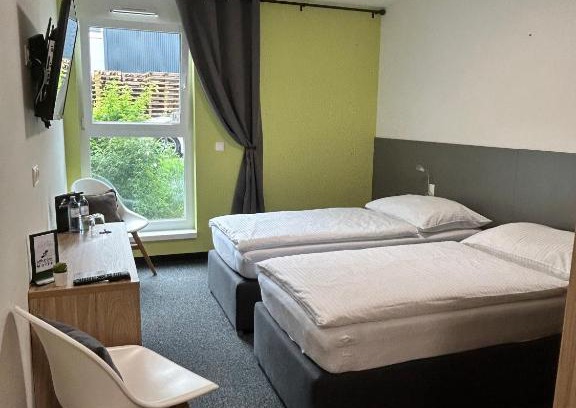 Bad Voeslau Hotel | Discover Comfort at Office Base Bad Vöslau MOTEL