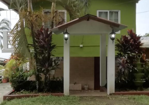 Buenaventura House | Pet-Friendly Ofiuras Hostal with Oceanfront Views