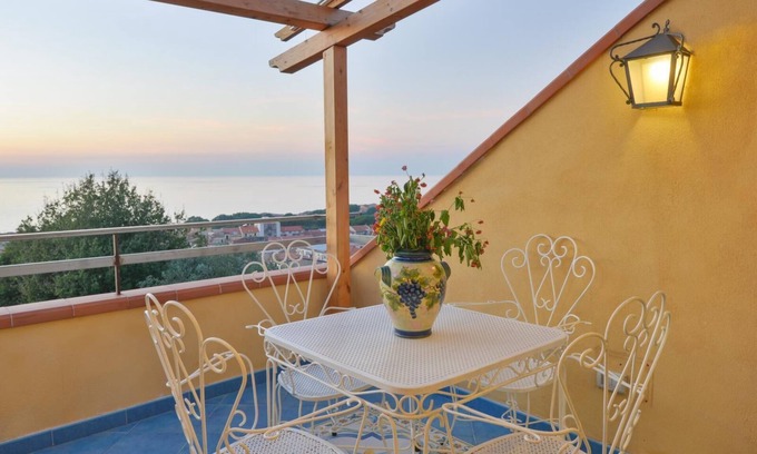 Santa Maria di Castellabate Apartment | Pet-Friendly Villa Elaia with Ocean Views in Santa Maria
