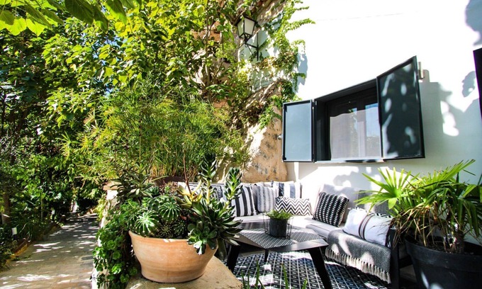 Jorquera Apartment | Experience the Unique OGOF Cave Suite at Lomas de Ruvira