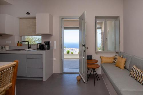 Arnados House | Family-Friendly Ohana Suite in Beautiful Tinos