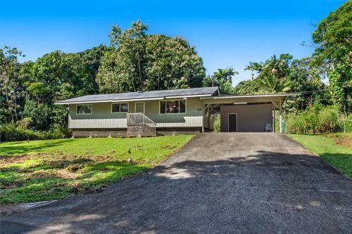 Papaikou House | Top-Rated Family Retreat at Ohanakupa #3 Awaits You