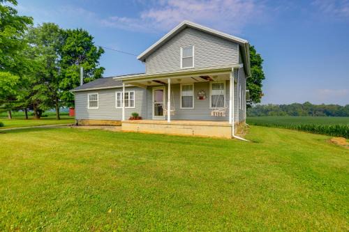 New Haven Huron County House | Charming Ohio Farmhouse Retreat with Patio and Fire Pit