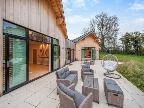 Farringdon House | Ohso Cabin