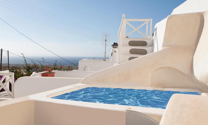 Finikia House | Elegant Oia Retreat: Finikia Cave House with Ocean Views