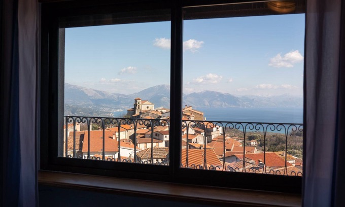 Bosco Bed & Breakfast | Oikos Rooms: Family-Friendly Stays with Breakfast Included