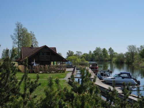 Viljandi Parish House | Discover Jõemaja: Eco-Friendly Retreat with Hot Tub & Dining