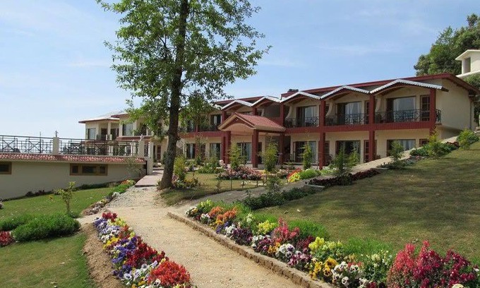 Chaukori Resort | Discover Ojaswi Resort: Family-Friendly with Breakfast Included