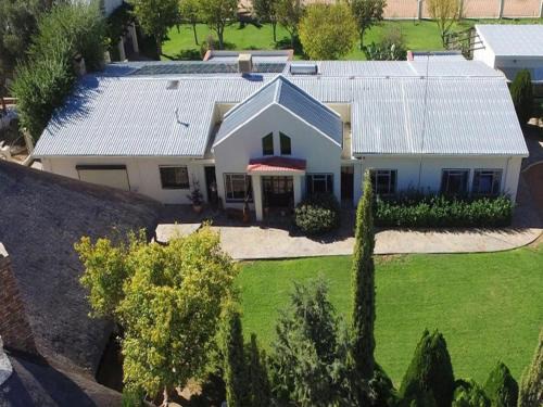 Erongo Cabin | Relax at Okajo Safari Lodge with Oceanfront Pool Access