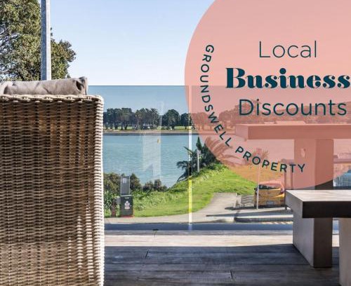 Raglan Apartment | Discover Okiwi Landing: Family-Friendly Retreat with 9.4 Rating