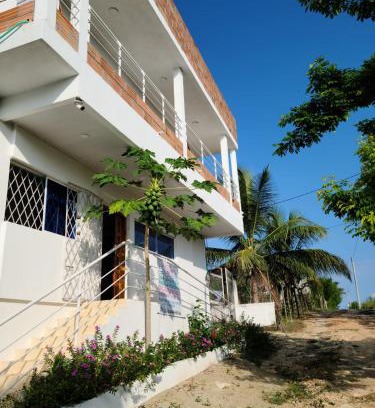 San Antero House | Olamar Hostal: Pet-Friendly Retreat with 9/10 Guest Rating