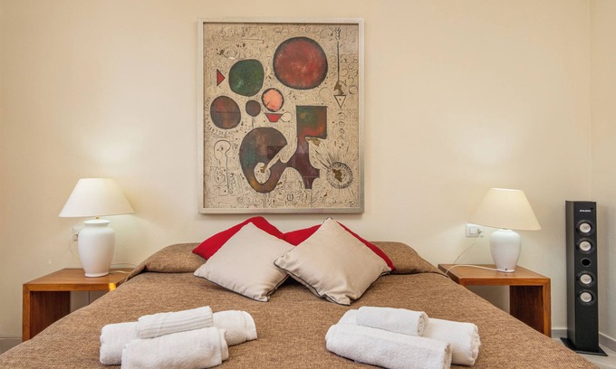 Olbia City Centre Apartment | Olbia Centre City Apartment with Private Terrace & Shared Garden