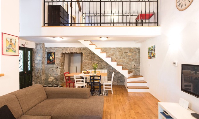 Viskovo House | Discover Kvarner Gulf's Unique Blend of Old and New