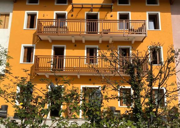 Cesiomaggiore Bed & Breakfast | Exceptional Old B&B: Pet & Child Friendly Getaway