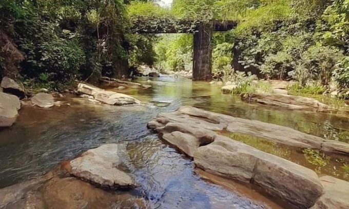 Helarambe Hotel | Discover Old Bridge Riverside Hotel: Family-Friendly Retreat