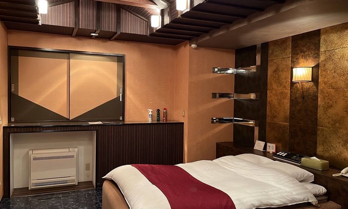 Sasebo Cottage | Historic Hot Spring Retreat in Sasebo, Nagasaki