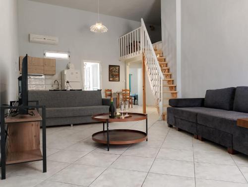 Skala Kallirachis House | Old Cafe Apartment