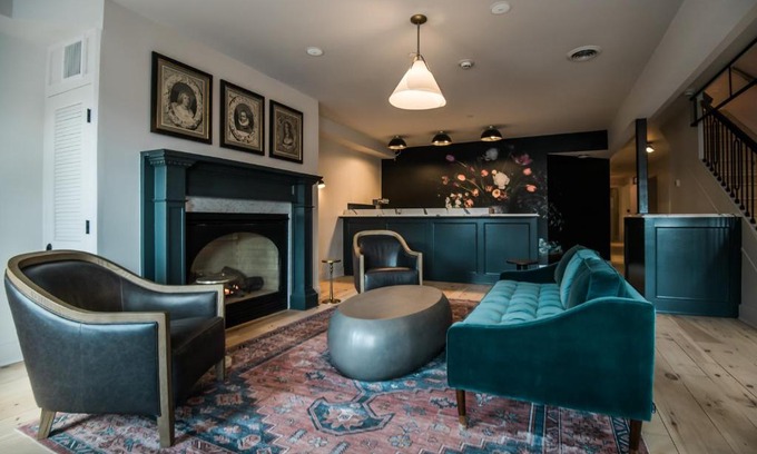 Kinderhook Hotel | Discover Old Dutch Inn: Family-Friendly & Accessible Stay
