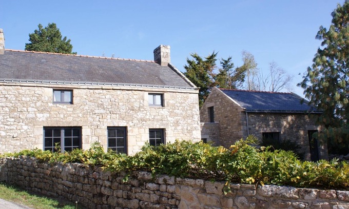 La Trinite-sur-Mer House | Idyllic Farm Retreat with Garden, Steps from the Port