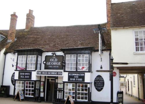 Stony Stratford Hotel | Pet-Friendly Getaway at Old George Hotel with Family Dining