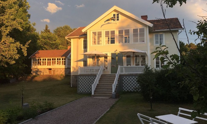 Yxlan House | Historic Archipelago Villa with Oceanfront Pool & Views