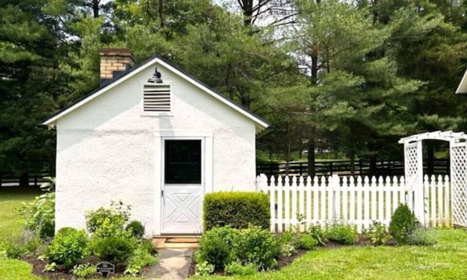 The Plains House | Old Historic Charm on a Lovely 66 acre Farm