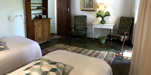 Boshalte House | Discover Old Joe's Kaia: Top-Rated Stay with Pool & Breakfast