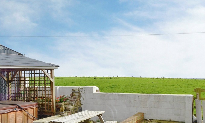 Aldbrough Cottage | Pet-Friendly 3 Bedroom Getaway in Aldbrough, Near Hornsea