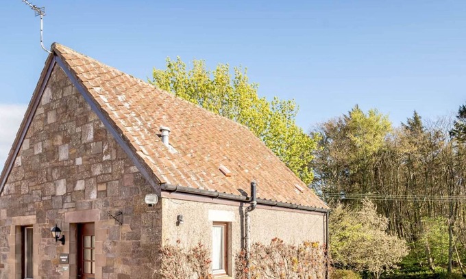 St. Andrews Cottage | Quaint Old Mill Cottage - 10 Minutes from St Andrews