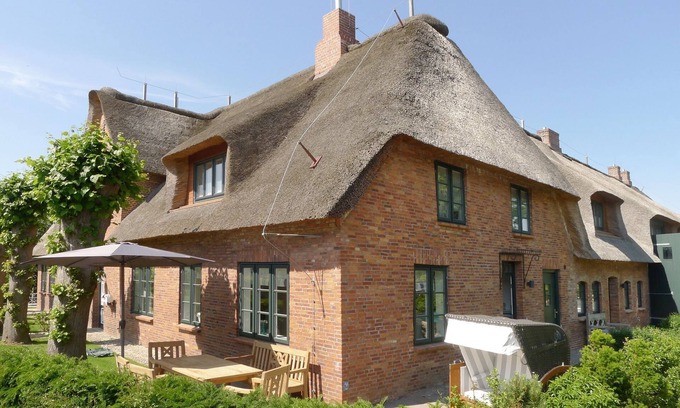 Oevenum Apartment | Relax at Old Museum House 2, Germany - Ocean View & Spa
