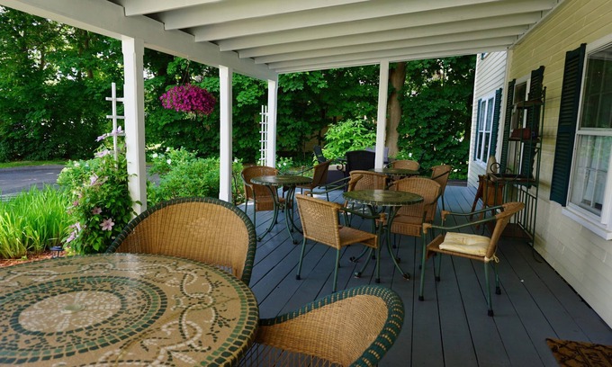 Old Orchard Beach Bed & Breakfast | Inviting Old Orchard Beach Inn: Pool, Breakfast & Family Fun