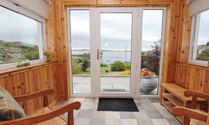 Flodabay Cottage | OLD POST OFFICE: Family Friendly Haven with Open Fire