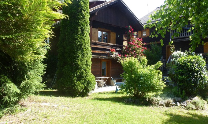 Le Grand-Bornand Ski Chalet | Inviting Chalet in Mountain Village with Pool & Spa