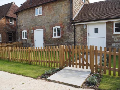 Pulborough House | Discover Old Stables: Pet Friendly with 8.9/10 Guest Rating