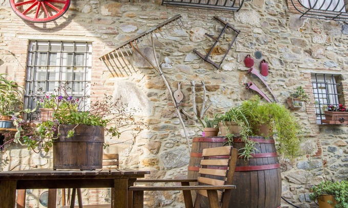 San Ginese Apartment | Quaint Stone Farmhouse with Pool Near Lucca, Tuscany