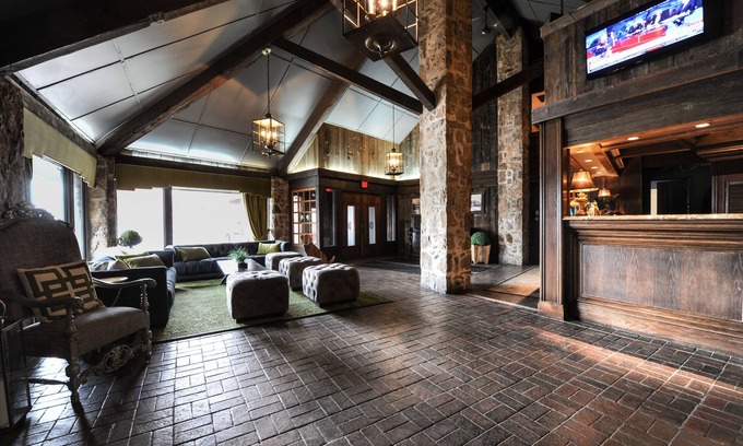 Fallsview Hotel | Delightful Old Stone Inn Boutique Hotel Getaway