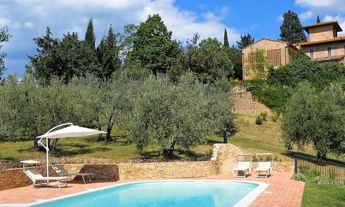 Certaldo Villa | Idyllic Villa Retreat in Chianti with Pool and Spa