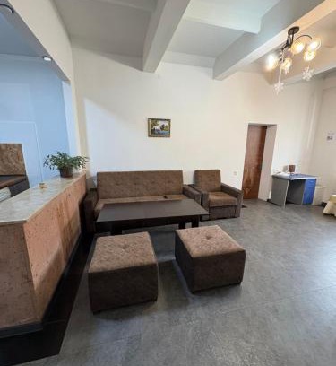 Byurakan Villa | Family-Friendly Getaway at OldByurakan Villa - Rated 9/10