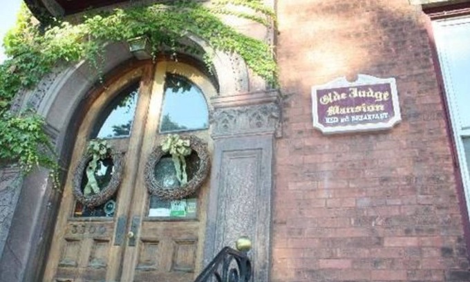 Troy Bed & Breakfast | Elegant Olde Judge Mansion: Family-Friendly with Breakfast