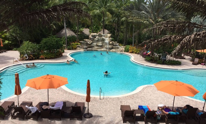 Ole Condo | OLE AT LELY RESORT: 10/10 Rated with Pool & Ocean Views